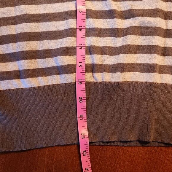 Gap Crew Neck Ribbed Bodycon Lightweight Sweater, Small, Grey Stripes - Picture 4 of 5